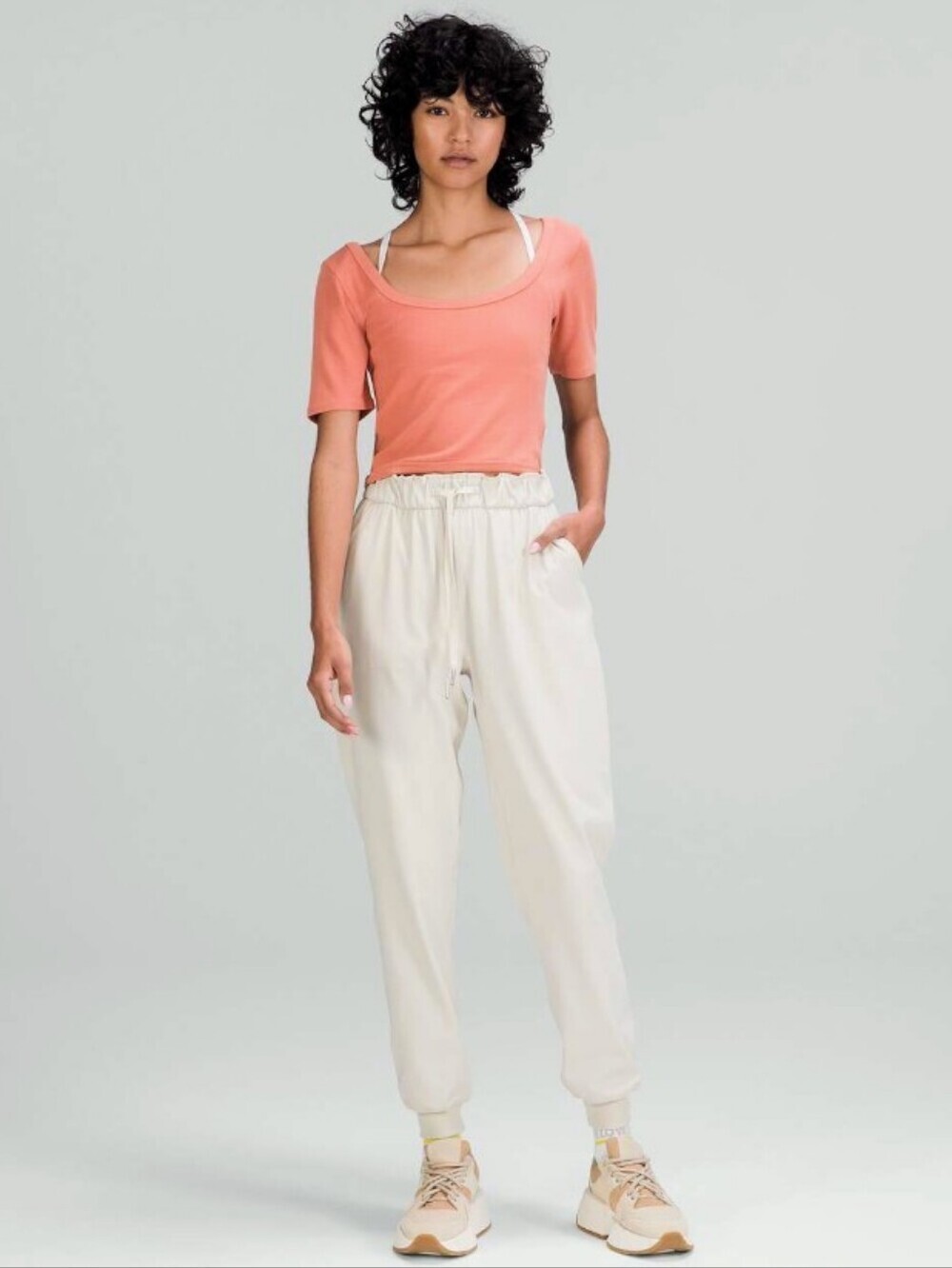 Lululemon Women's Drawstring Stretch Jogger Pants 7/8 Size L Luxtreme Stone EUC